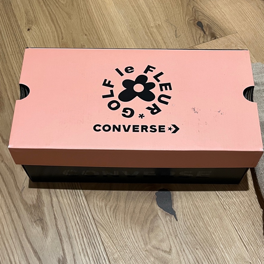 Converse Golf Le Fleur sneakers with box, dust bag. Brand new, never worn